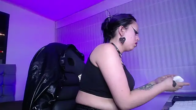 Belladonna trix online show from March 2026 03:17:02 PM