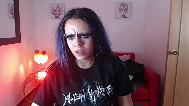 Snapshot of Belladonna_trix chatting on June 2026 02:55:02 PM Belladonna trix online show from June 2026 02:55:02 PM