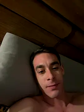 Snapshot of 18k_boss chatting on November 2025 12:04:02 AM 18k boss online show from November 2025 12:04:02 AM