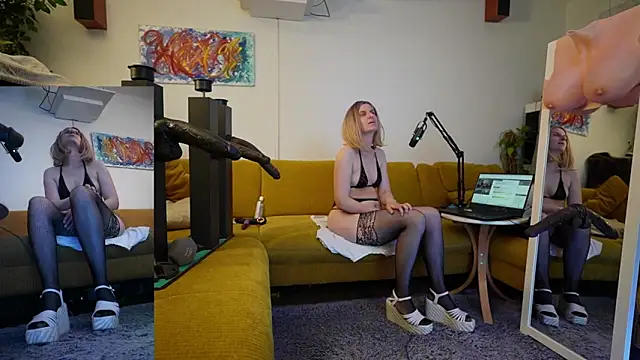 SUZANNEXXXXXX online show from May 2026 09:07:02 PM