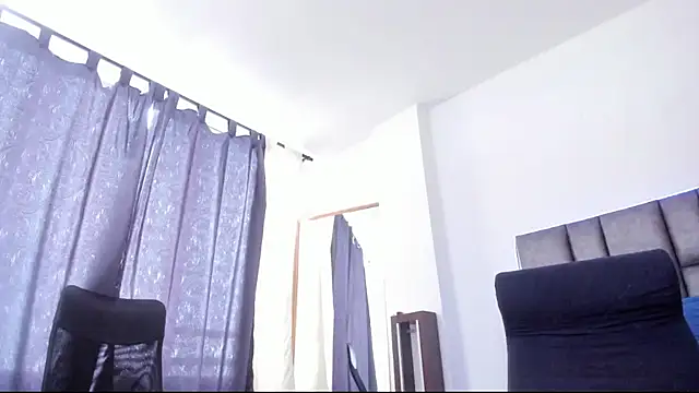 sarahhernandez online show from May 2026 02:03:01 PM