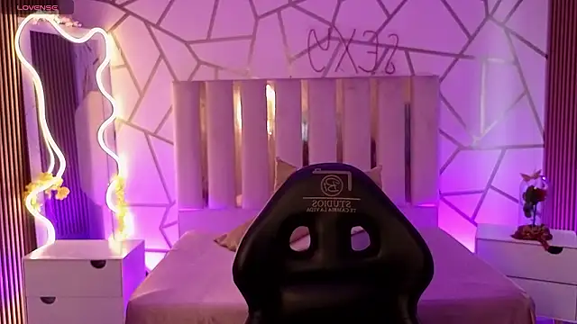 Joselyn tay online show from March 2026 12:10:02 PM