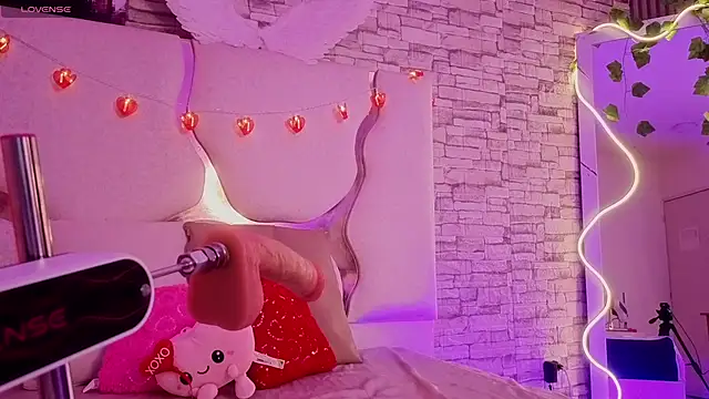 Joselyn tay online show from February 2026 12:03:02 PM