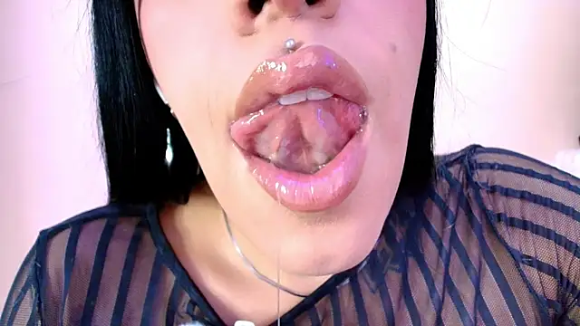 catte jensen online show from May 2026 04:25:01 AM
