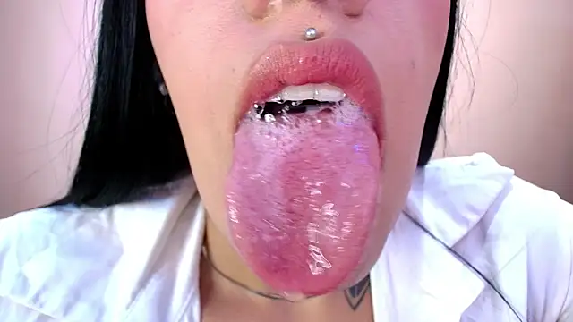 catte jensen online show from February 2026 02:31:02 AM