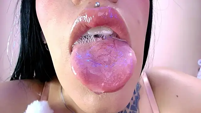 catte jensen online show from April 2026 04:30:01 AM