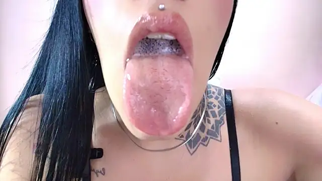 catte jensen online show from December 2025 04:01:01 AM