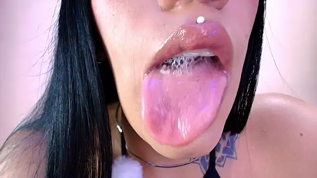 catte jensen online show from May 2026 05:05:01 AM