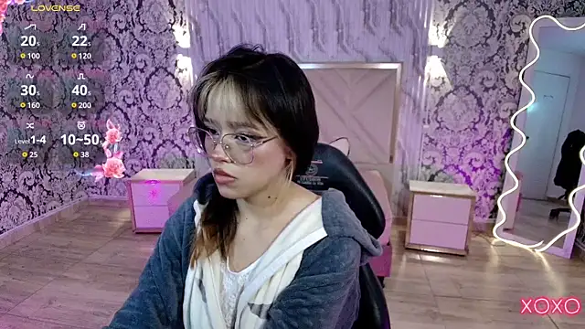 Mavis tay online show from December 2025 11:45:02 AM