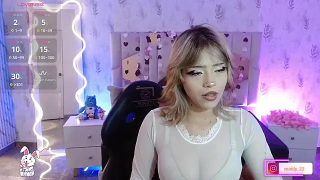 Mavis tay online show from February 2026 06:59:02 PM