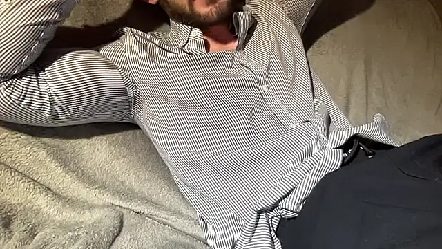 Snapshot of Pmendes98 chatting on January 2026 06:44:02 PM Pmendes98 online show from January 2026 06:44:02 PM