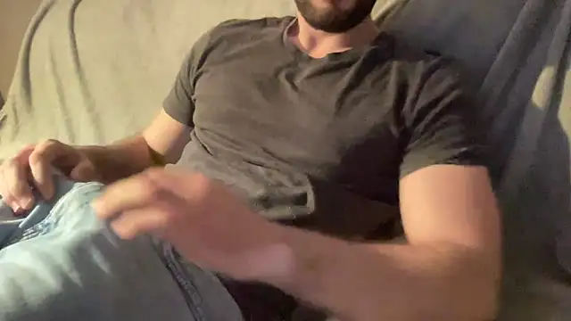 Snapshot of Pmendes98 chatting on February 2026 06:39:02 PM Pmendes98 online show from February 2026 06:39:02 PM