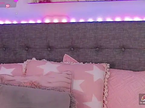 Antonella Lee online show from December 2025 05:23:02 PM