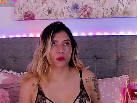 Antonella Lee online show from November 2025 07:58:01 PM