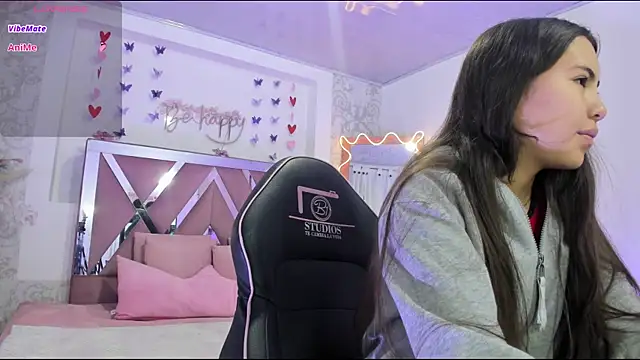 ISABELA TAY online show from March 2026 11:55:02 AM