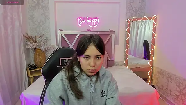 ISABELA TAY online show from January 2026 11:39:02 AM