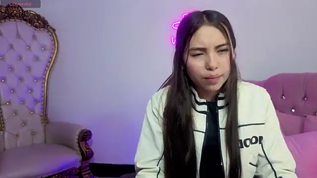 ISABELA TAY online show from May 2026 12:13:02 PM