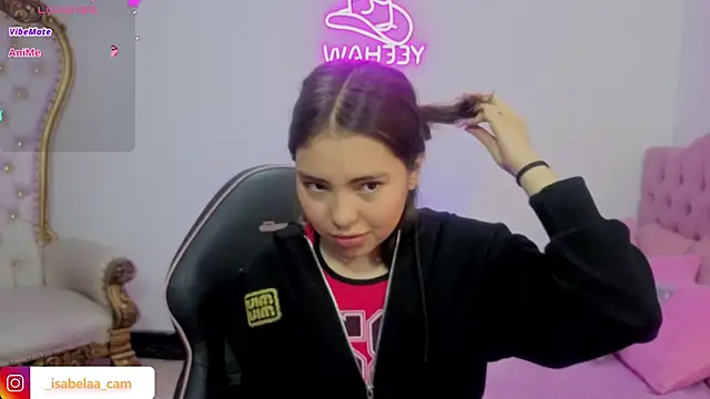 ISABELA TAY online show from May 2026 12:00:02 PM