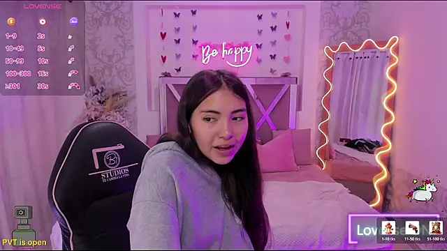 ISABELA TAY online show from March 2026 11:32:02 AM