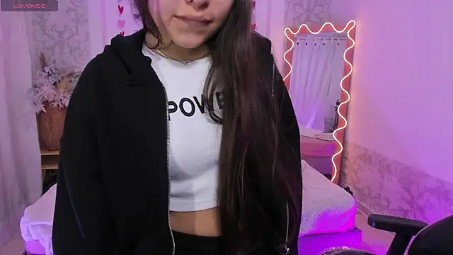 ISABELA TAY online show from March 2026 11:42:01 AM