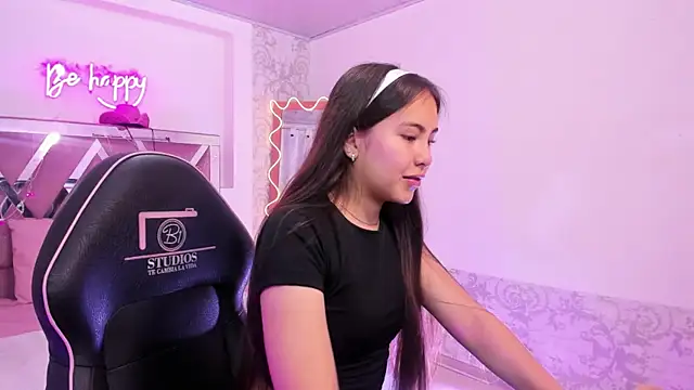 ISABELA TAY online show from December 2025 11:36:01 AM