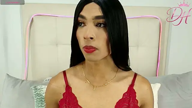 Daphne Hills online show from April 2026 06:58:01 PM