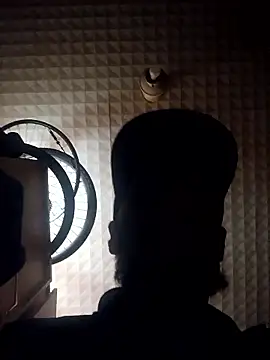 hotguy71000 online show from March 2026 10:14:01 PM