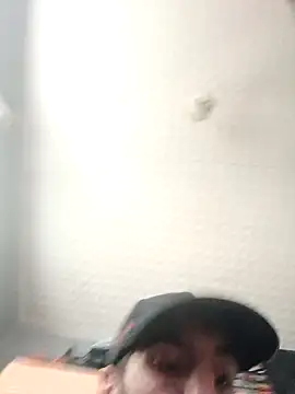 hotguy71000 online show from March 2026 01:22:02 PM