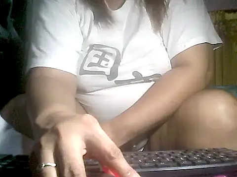 loriepinay46 online show from December 2025 08:13:01 PM