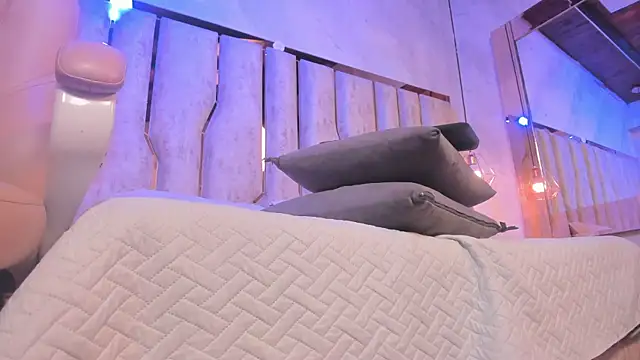 Caroline palmerr online show from January 2026 03:21:01 AM