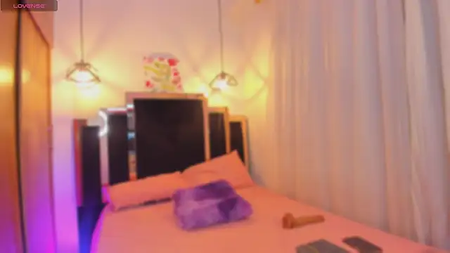 Cassiesteveens online show from November 2025 02:15:01 AM