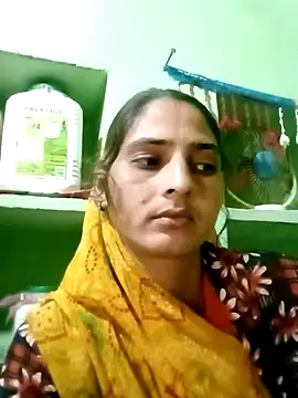 Snapshot of Nelug chatting on November 2025 04:49:02 AM Nelug online show from November 2025 04:49:02 AM