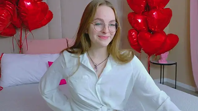 MadisonSmitt online show from February 2026 05:17:02 AM