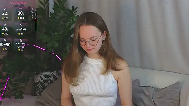 Snapshot of MadisonSmitt chatting on November 2025 05:11:01 AM MadisonSmitt online show from November 2025 05:11:01 AM