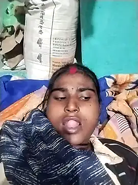 Big Lovexx online show from February 2026 06:32:01 PM