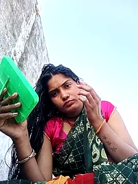 Snapshot of Pushpa_hotty chatting on February 2026 04:02:01 AM Pushpa hotty online show from February 2026 04:02:01 AM