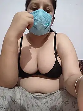 Cute hotzara online show from May 2026 07:14:01 PM