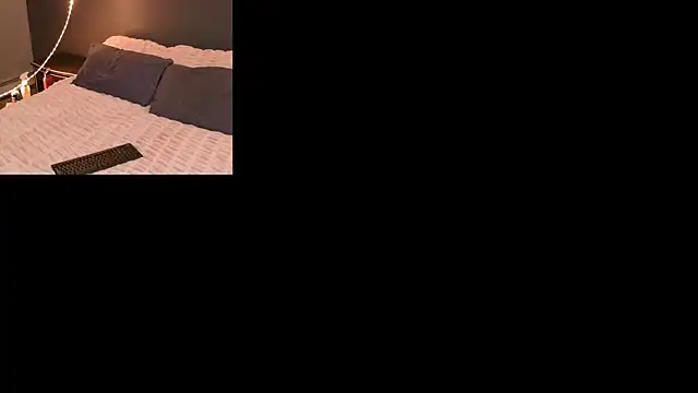 Snapshot of Donster907 chatting on November 2025 11:19:01 PM Donster907 online show from November 2025 11:19:01 PM