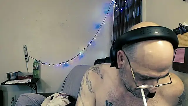 MrBigginTX online show from February 2026 05:01:02 PM