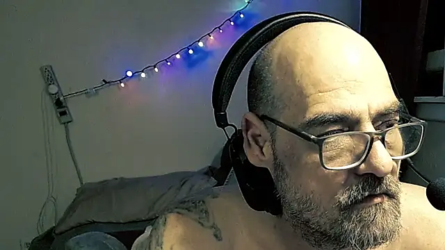 MrBigginTX online show from January 2026 10:52:02 AM