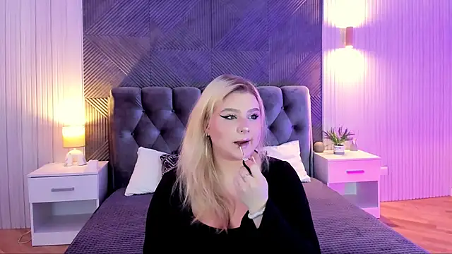 EmiliaStanley online show from November 2025 05:30:02 AM