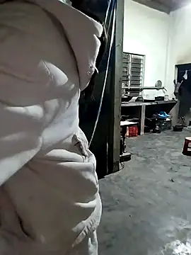 gugu0022 online show from February 2026 12:15:01 PM