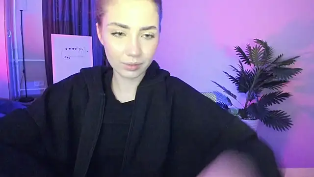 Aurora Glow21 online show from February 2026 04:43:02 AM