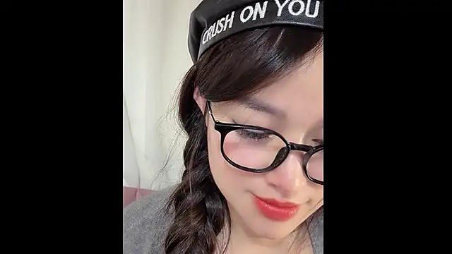 MiCandy-Lovee online show from November 2025 07:02:02 PM