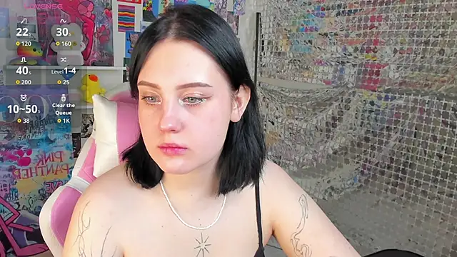 Snapshot of hey_tessa chatting on November 2025 11:21:02 AM hey tessa online show from November 2025 11:21:02 AM