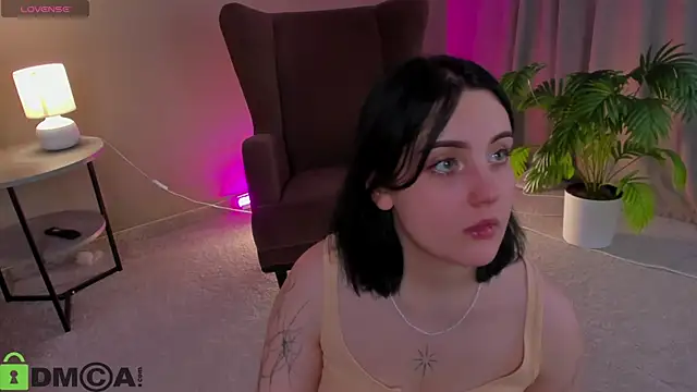 Snapshot of hey_tessa chatting on November 2025 11:42:02 AM hey tessa online show from November 2025 11:42:02 AM