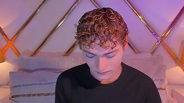 JacobRusso online show from April 2026 09:18:02 PM