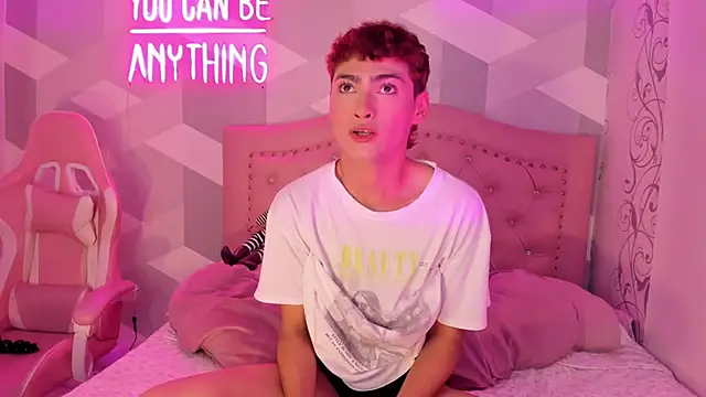 Snapshot of JacobRusso chatting on November 2025 02:43:01 AM JacobRusso online show from November 2025 02:43:01 AM