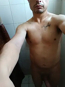 Snapshot of Al3vr chatting on July 2026 11:45:01 PM Al3vr online show from July 2026 11:45:01 PM