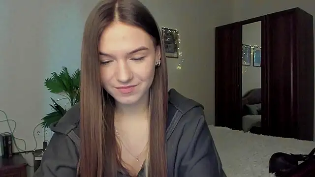 luna lust 212 online show from March 2026 12:12:01 PM